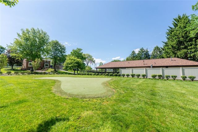 1551 Merion Ln, Oakmont, PA 15139