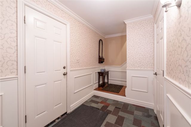 1551 Merion Ln, Oakmont, PA 15139