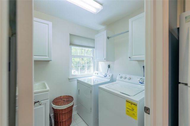 1551 Merion Ln, Oakmont, PA 15139