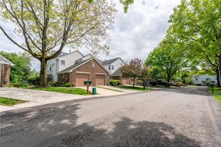 1551 Merion Ln, Oakmont, PA 15139