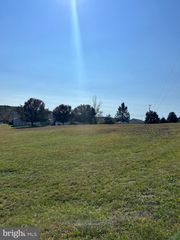 2200 QUARTERHORSE DRIVE, Auburn, PA 17922