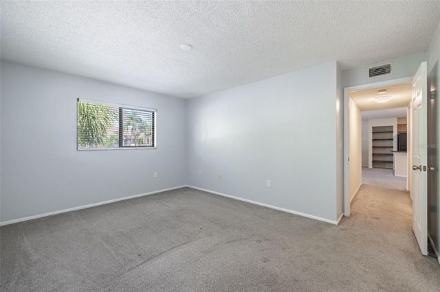 5563 BAYWATER DRIVE 37, Tampa, FL 33615