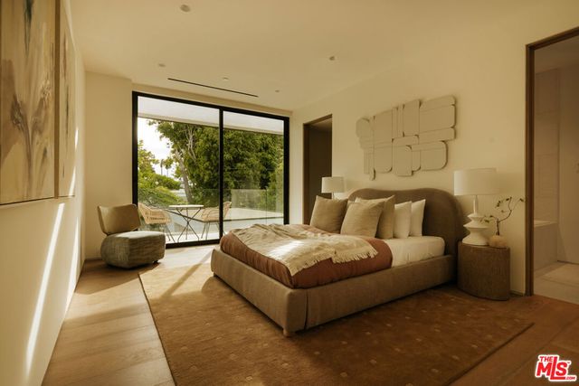 605 N Rexford Drive, Beverly Hills, CA 90210