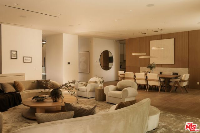 605 N Rexford Drive, Beverly Hills, CA 90210