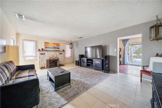 1449 E Bennett Avenue, Glendora, CA 91741