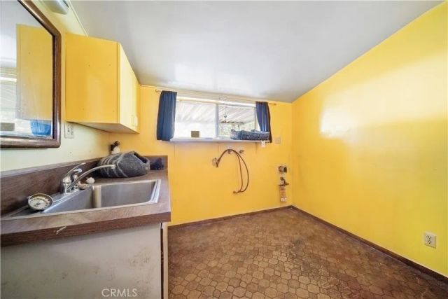 1449 E Bennett Avenue, Glendora, CA 91741