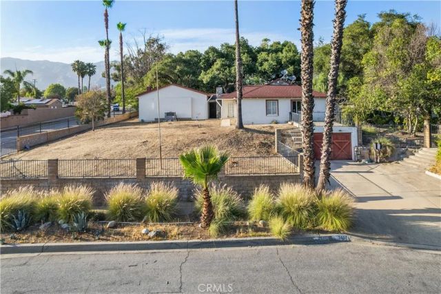 1449 E Bennett Avenue, Glendora, CA 91741