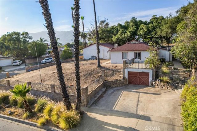1449 E Bennett Avenue, Glendora, CA 91741