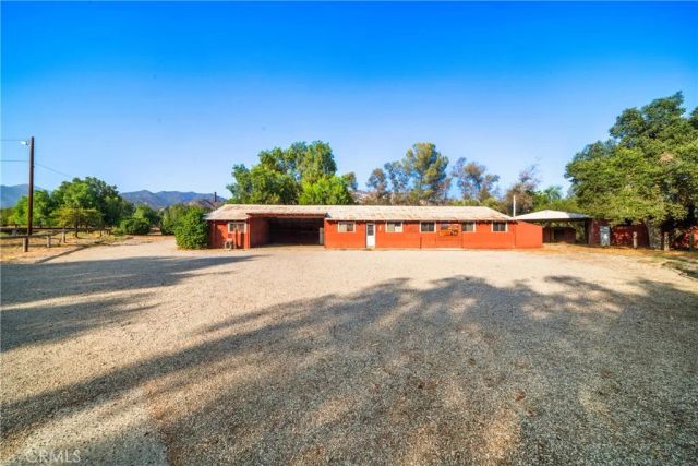 1449 E Bennett Avenue, Glendora, CA 91741