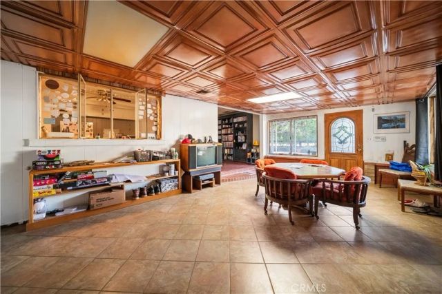 1449 E Bennett Avenue, Glendora, CA 91741