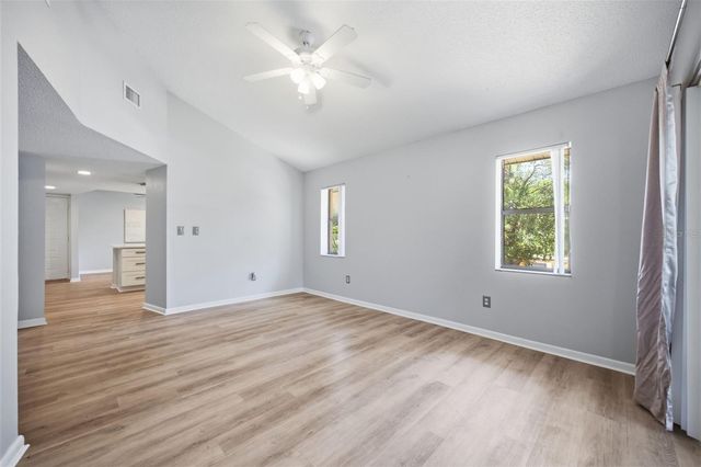 300 S FLORIDA AVENUE 100K, Tarpon Springs, FL 34689