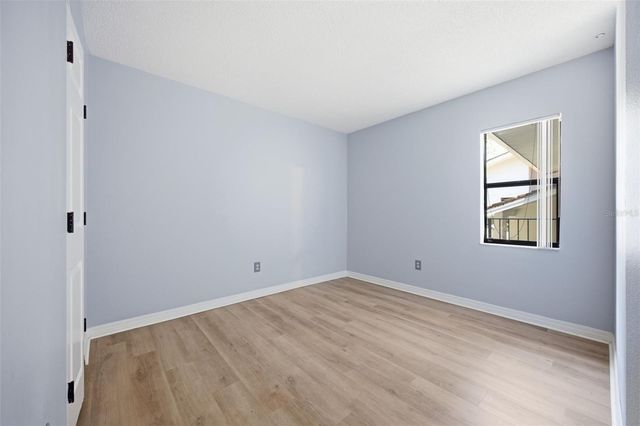 300 S FLORIDA AVENUE 100K, Tarpon Springs, FL 34689