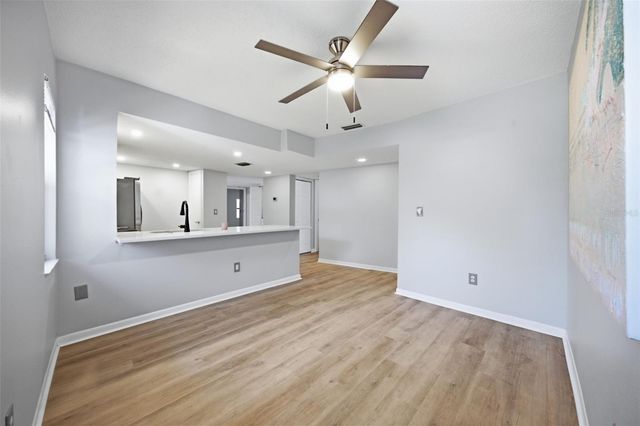 300 S FLORIDA AVENUE 100K, Tarpon Springs, FL 34689