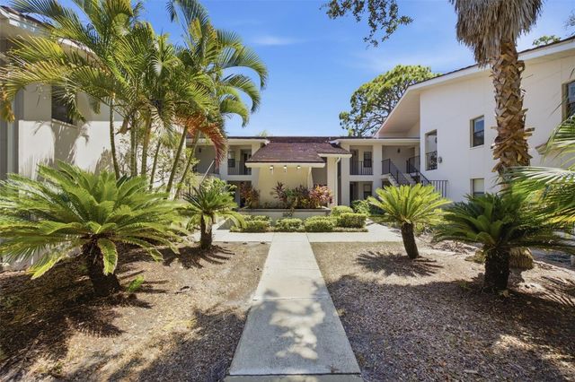 300 S FLORIDA AVENUE 100K, Tarpon Springs, FL 34689