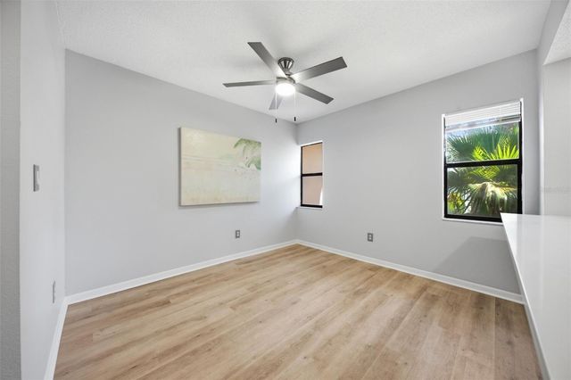 300 S FLORIDA AVENUE 100K, Tarpon Springs, FL 34689