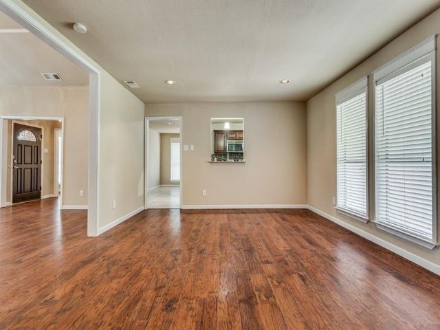 7701 Salzburg Drive, Rowlett, TX 75089