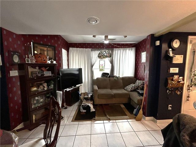1214 Stanford Road, Bethlehem City, PA 18018