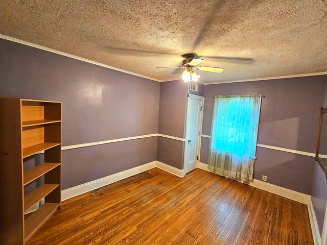 186 N Du Bois Avenue, Elgin, IL 60123