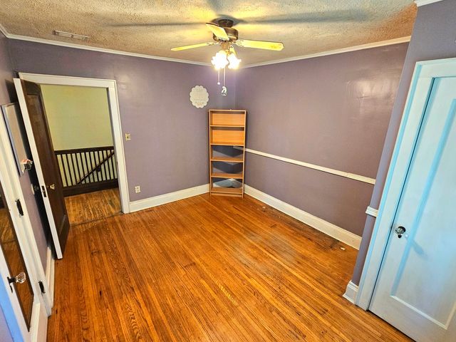 186 N Du Bois Avenue, Elgin, IL 60123