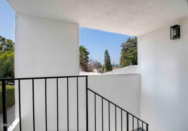 3185 Larga Avenue B, Los Angeles, CA 90039