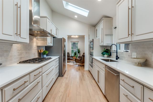 11042 Shortmeadow Drive, Dallas, TX 75218