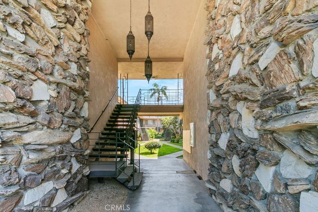 1801 Greenleaf Street 15, Santa Ana, CA 92706