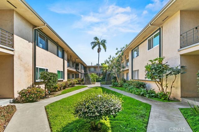 1801 Greenleaf Street 15, Santa Ana, CA 92706