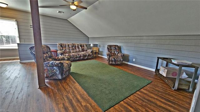 1075 E Orgainsville RD, Skipwith, VA 23968