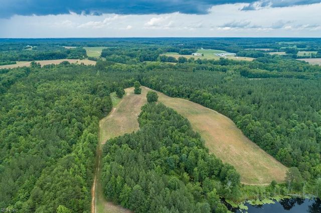 1075 E Orgainsville RD, Skipwith, VA 23968