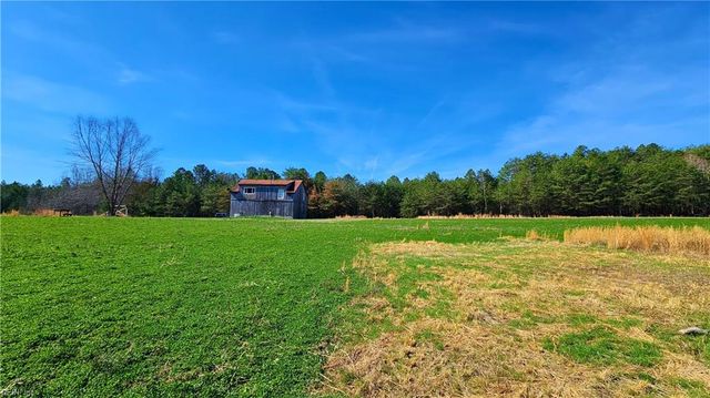 1075 E Orgainsville RD, Skipwith, VA 23968