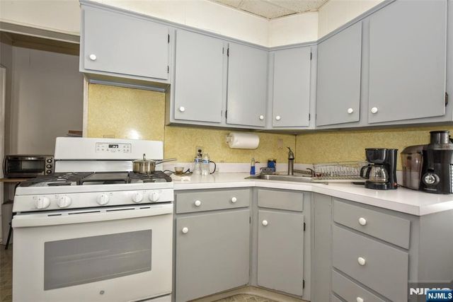 142 S Main Street, Hackensack, NJ 07601