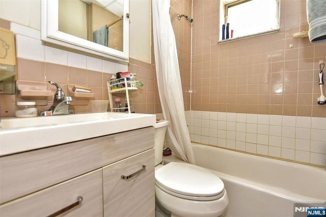 142 S Main Street, Hackensack, NJ 07601
