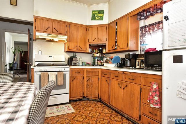 142 S Main Street, Hackensack, NJ 07601