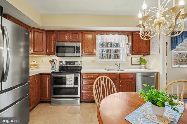 5425 CRESTLINE RD, Wilmington, DE 19808