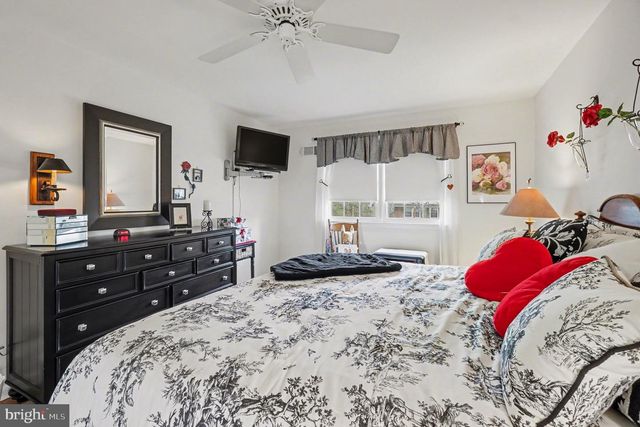 5425 CRESTLINE RD, Wilmington, DE 19808