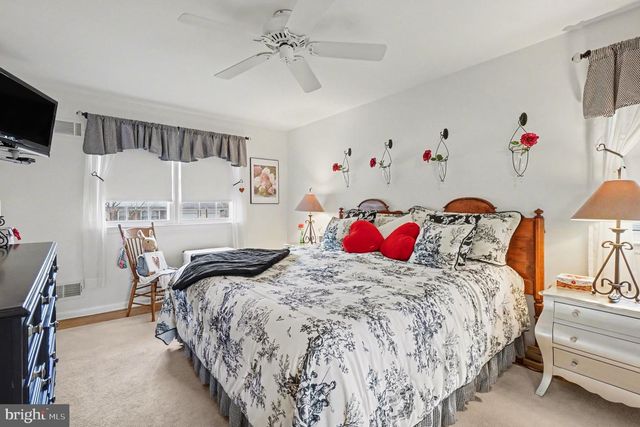 5425 CRESTLINE RD, Wilmington, DE 19808