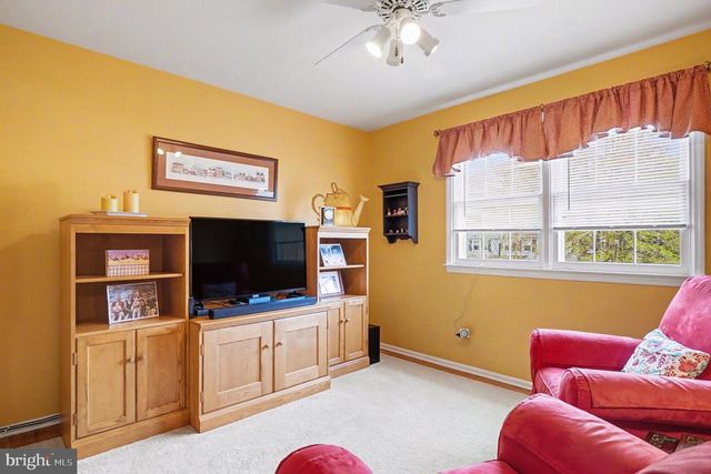 5425 CRESTLINE RD, Wilmington, DE 19808