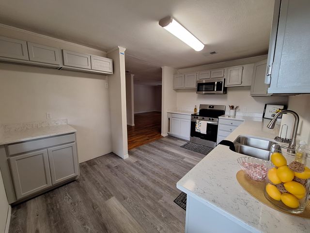 131 Phillips Drive, Crestview, FL 32536