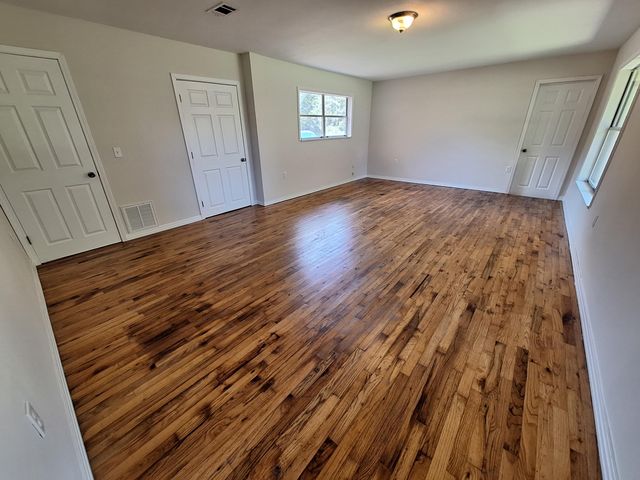 131 Phillips Drive, Crestview, FL 32536