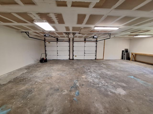 131 Phillips Drive, Crestview, FL 32536