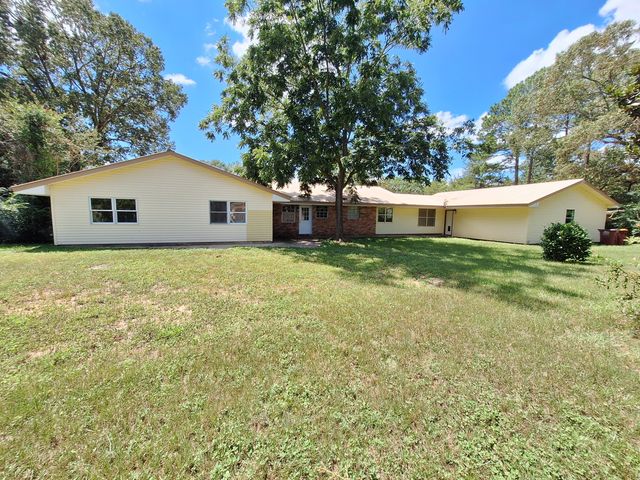 131 Phillips Drive, Crestview, FL 32536