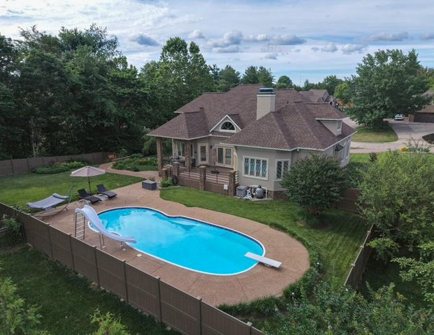 4041 Alameda Crescent, Paducah, KY 42001