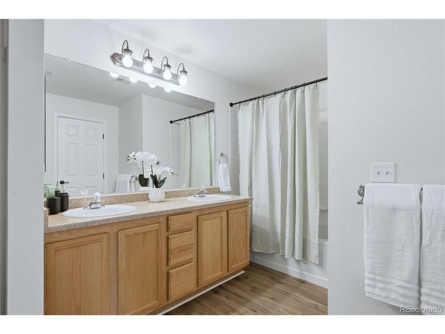 7440 S Blackhawk St 14-305, Englewood, CO 80112