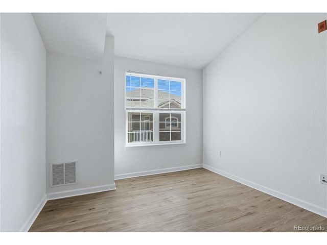 7440 S Blackhawk St 14-305, Englewood, CO 80112