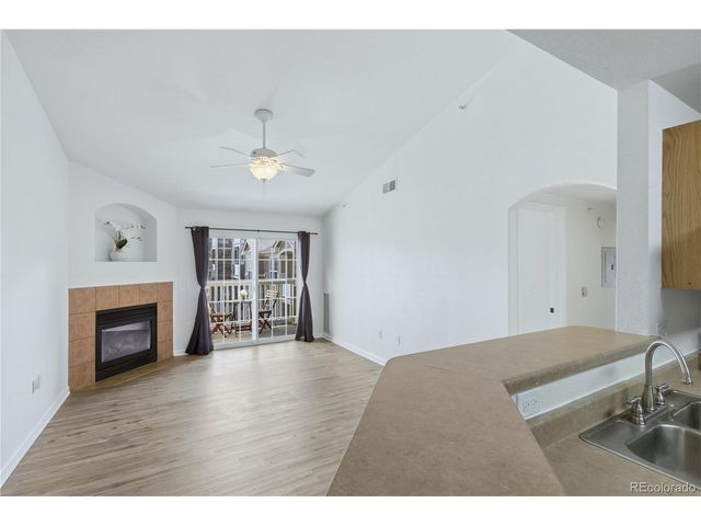 7440 S Blackhawk St 14-305, Englewood, CO 80112