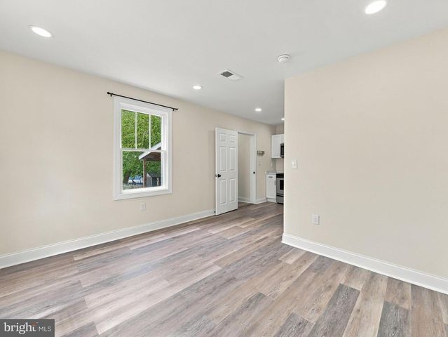 8118 MAPLEVILLE RD, Boonsboro, MD 21713