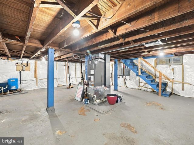 8118 MAPLEVILLE RD, Boonsboro, MD 21713
