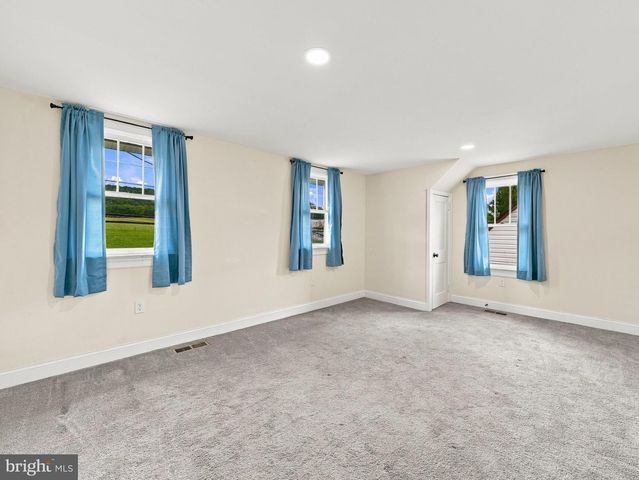 8118 MAPLEVILLE RD, Boonsboro, MD 21713