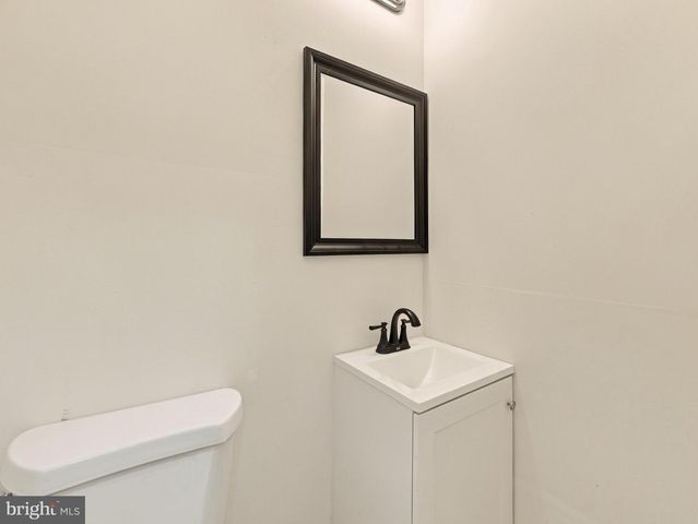 8118 MAPLEVILLE RD, Boonsboro, MD 21713
