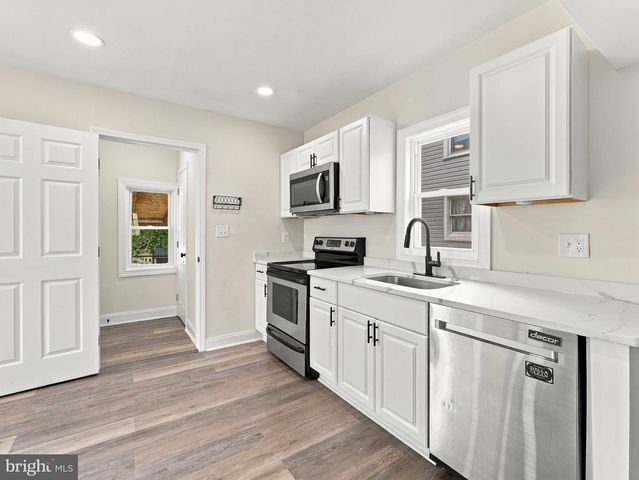 8118 MAPLEVILLE RD, Boonsboro, MD 21713